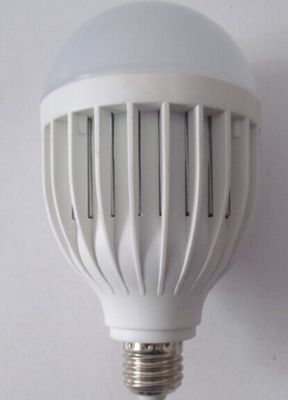 โรงงานสูง Lumen 12W 1150LM IP45 เอพิสตาพลาสติกที่อยู่อาศัย LED หลอดไฟลูกโลก