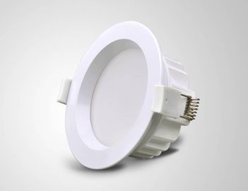 พลังงานสูงบางเฉียบหล่อ Die 30 W ไฟ LED โคมดาวน์ไลท์ Ra 80 Warm หรี่แสงได้ปรับได้สีขาว