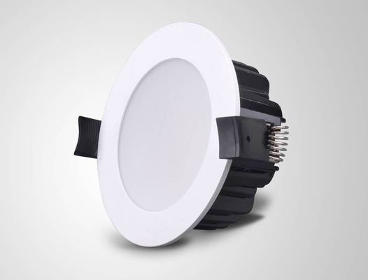 โคมหล่อ Die 25Watt LED ดาวน์ไลท์ Ra 80 IP45 ร้อน White หรี่แสงได้สำหรับสตูดิโอ