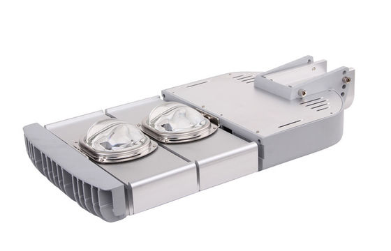 การประหยัดพลังงาน 100 วัตต์กลางแจ้งไฟ LED ถนน 50Hz รับประกัน 3 ปี